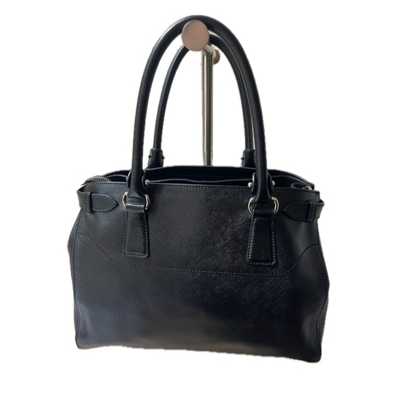 Salvatore Ferragamo Gancini Shoulder Bag GG-21D940 Black Leather - Picture 7 of 15